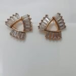 Anti tarnish stud triangle