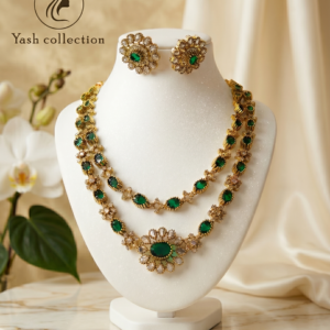 Green flower necklace