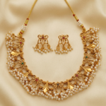 Pearl Clusters Necklace